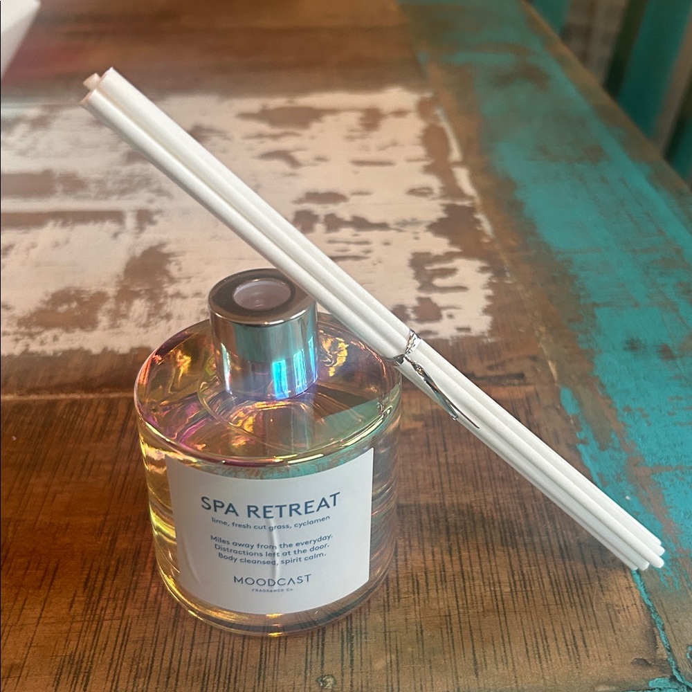 Spa Retreat Reed Diffuser - Picture 2 of 2